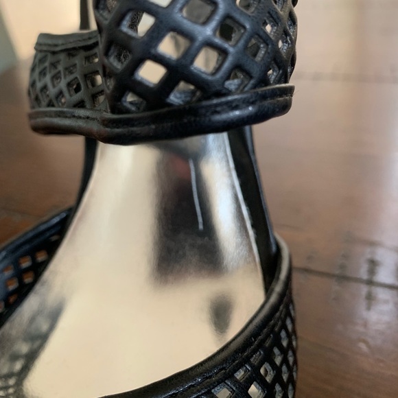 Simply Vera Stilettos - Picture 3 of 6